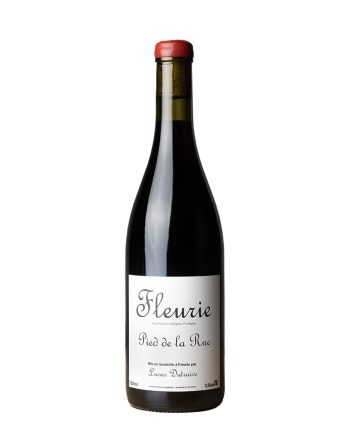 Bouteille de la cuvée Le Pied de la Rue du Lucas Dutraive, fils de Jean-Louis Dutraive et frère de justin et ophélie dutraive, vignerons natures dans le Beaujolais, gamay sans soufre sulfite