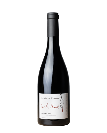 Bouteille de la cuvée Sur les Hauts du vigneron Aurélien Revillot, en appellation Bourgueil sur la commune de Restigné